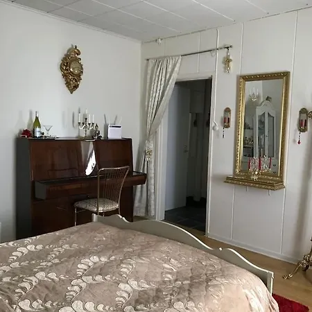 Romanttinen Retrokaksio *